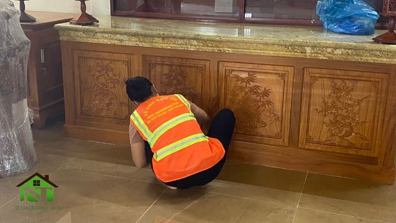 Vệ sinh sạch sẽ góc khuất