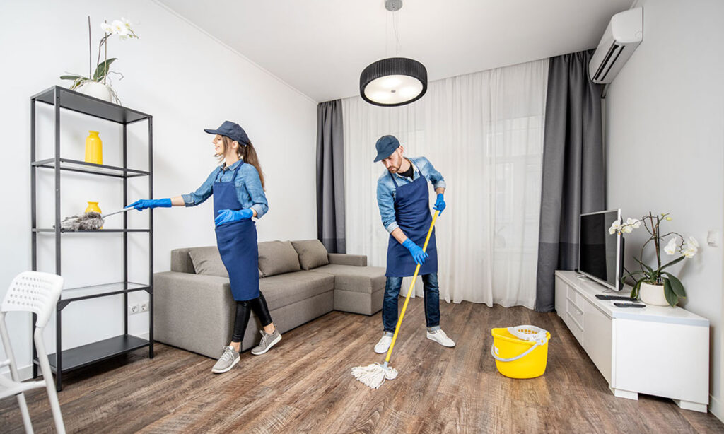 Vệ sinh căn hộ chung cư Bình Thạnh